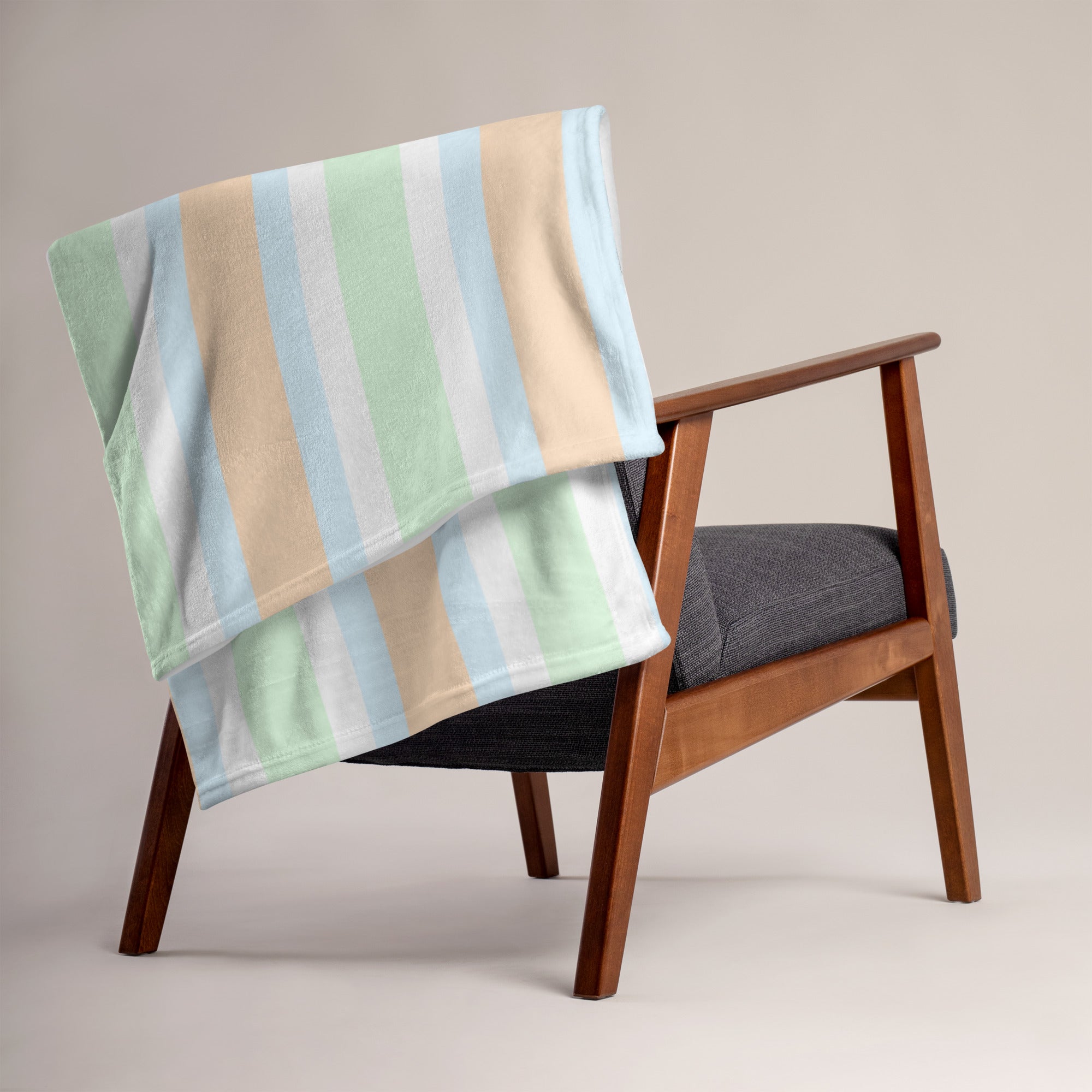 Unlabeled Flag Throw Blanket
